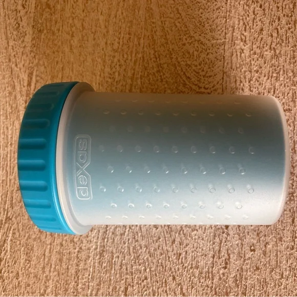 MudBuster Pet Paw Cleaner in Blue - Picture 3 of 4